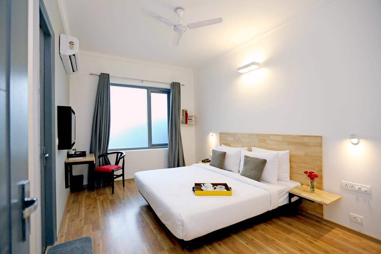 Oyo Townhouse 018 Medanta Hotell Gurgaon Exteriör bild