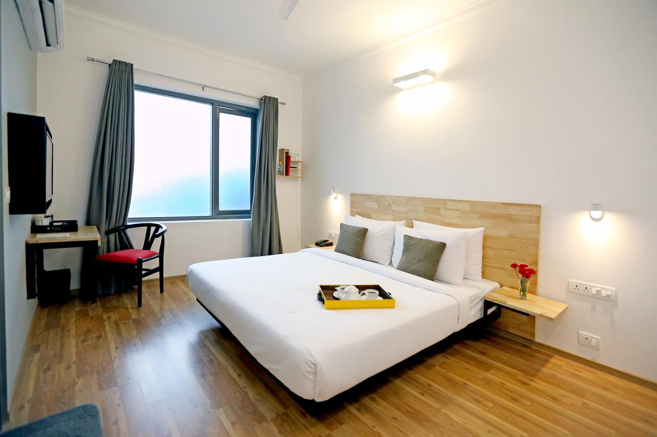 Oyo Townhouse 018 Medanta Hotell Gurgaon Exteriör bild